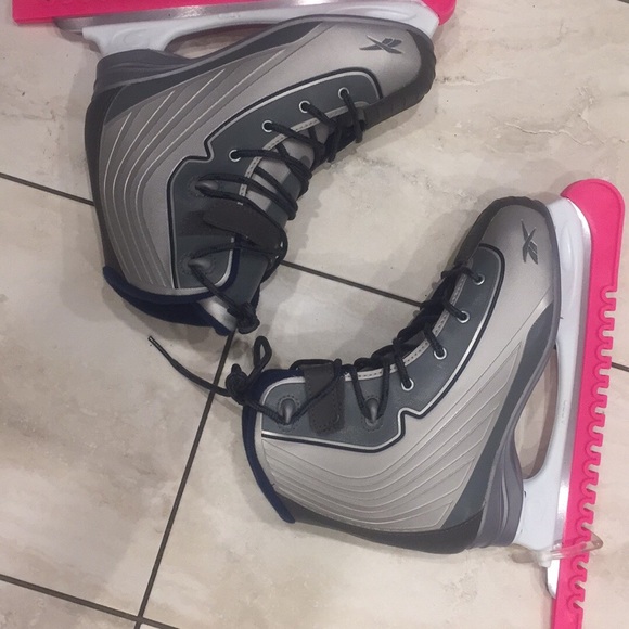 Reebok ice skates size 10 - Picture 6 of 7